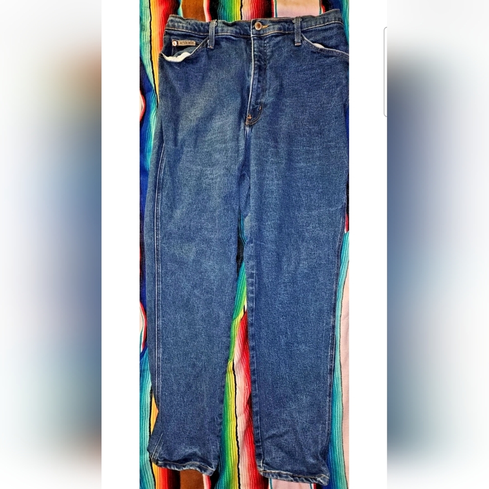 Action West Vintage Womens Jeans Size 16 High Waist 98% Cotton Tapered Leg
